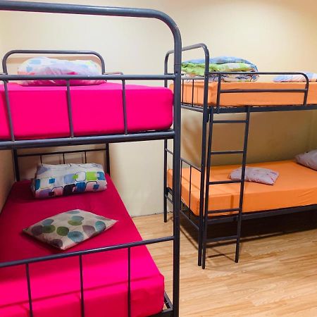 Friends Center Hostel ريغا المظهر الخارجي الصورة